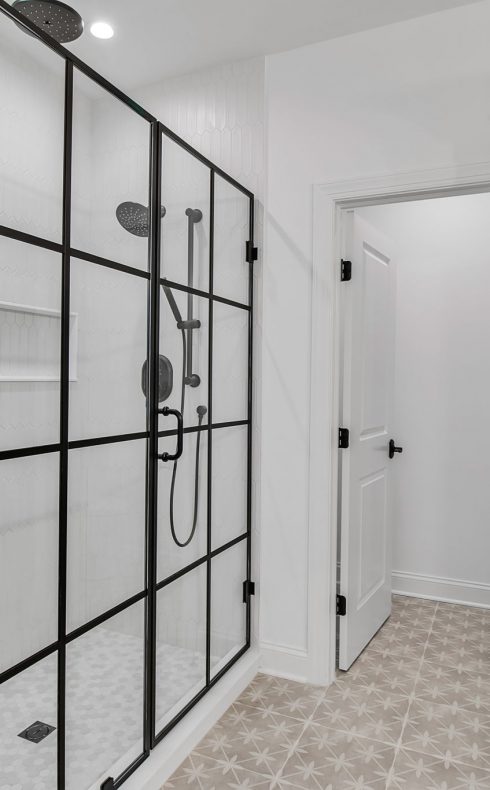Monaco Primary Bath